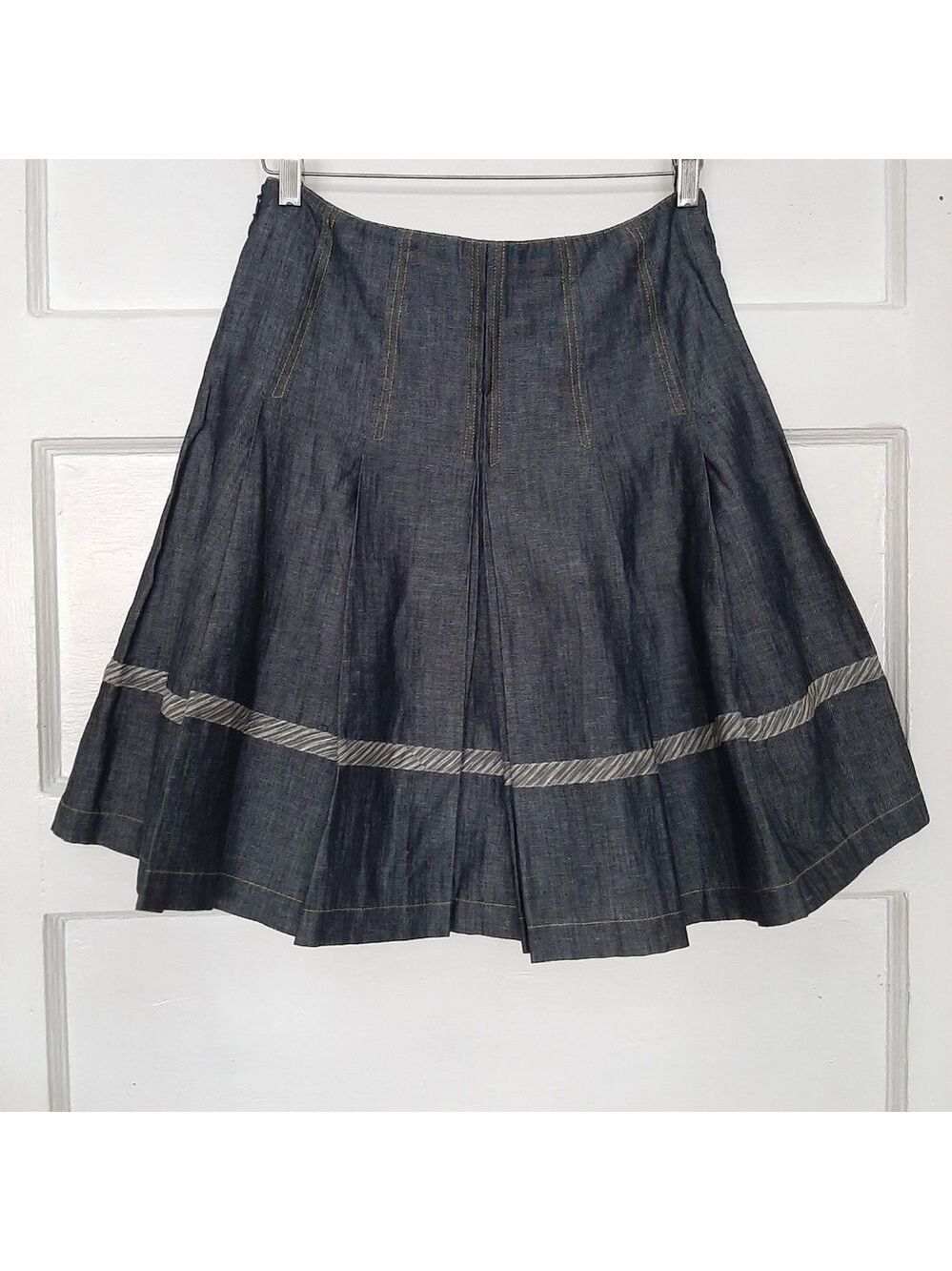 Tocca A Line Pleated Chambray Godet Pleated Skirt NWOT